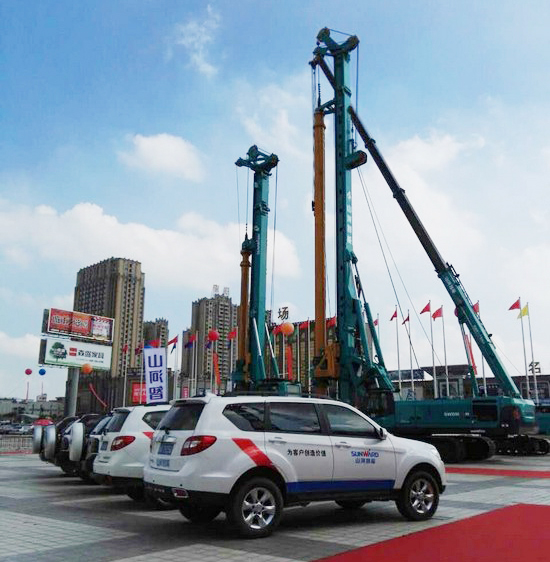 到“海博会”邂逅bti体育智能“两挖”精品