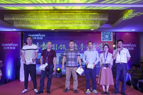 bti体育智能酷帅曾大虾，一大波美图带你亲临北京BICES展