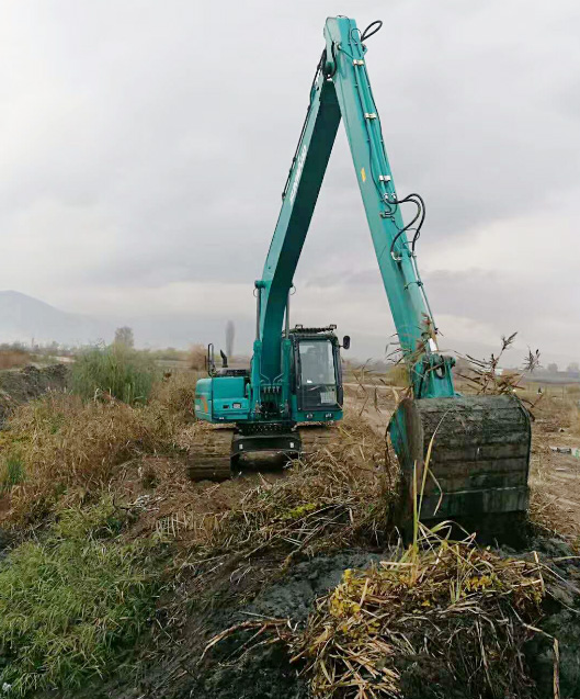 守护蓝色多瑙河，bti体育智能长臂挖掘机欧洲首秀