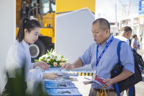 bti体育智能酷帅曾大虾，一大波美图带你亲临北京BICES展