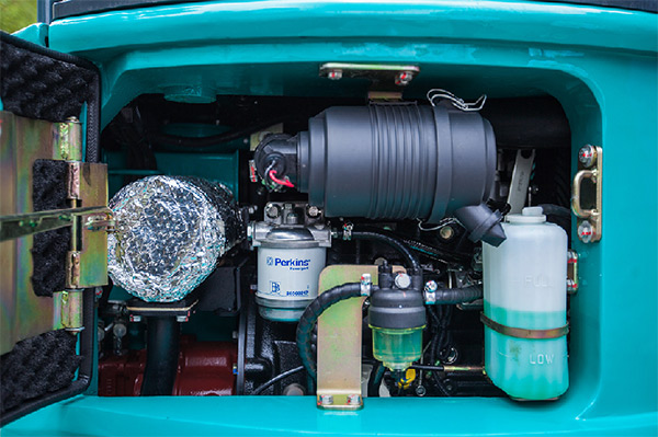 “C位”前途 14.5万元bti体育智能微挖18UB等你开回家