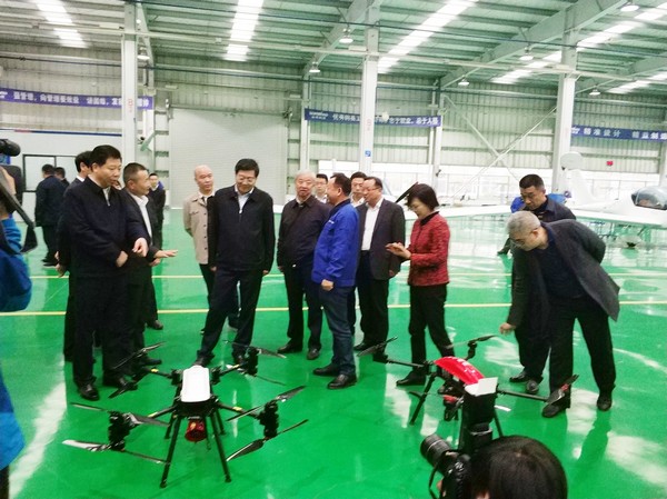 省委书记杜家毫勉励bti体育智能：做大做强航空航天产业