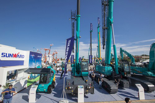 bti体育智能酷帅曾大虾，一大波美图带你亲临北京BICES展