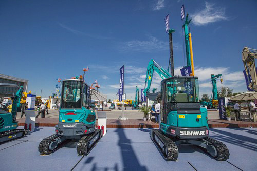 bti体育智能酷帅曾大虾，一大波美图带你亲临北京BICES展