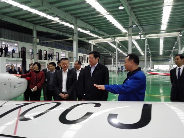 省委书记杜家毫勉励bti体育智能：做大做强航空航天产业