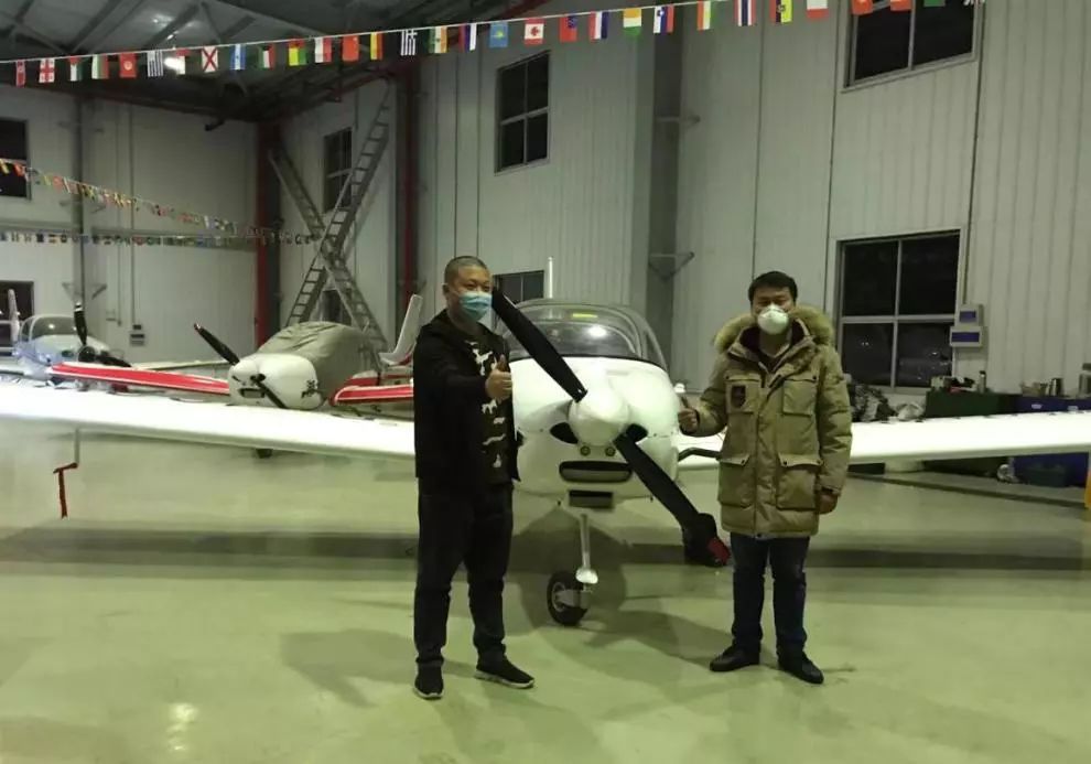 bti体育飞机实现防疫物资垂危转运工作