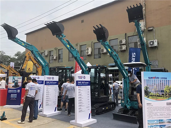 【幼身板 大作为】bti体育智能燃爆2019微挖大会