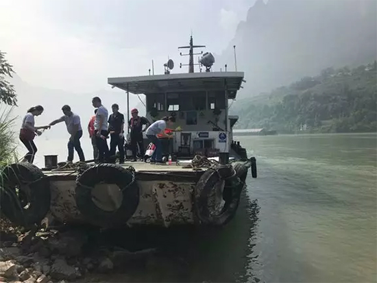 打造长江黄金水路！bti体育智能航路钻机轻松搞定水下礁石