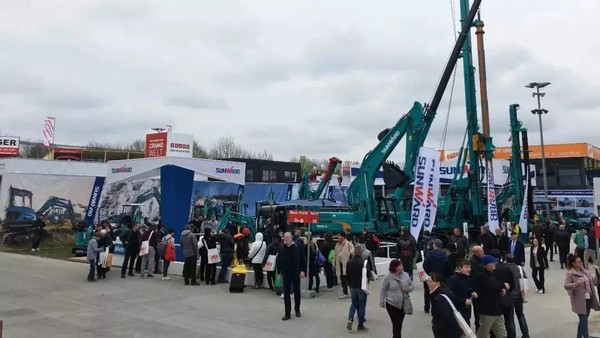 统一个世界，统一个妄想，bti体育智能德国宝马展美满收官