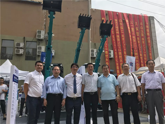 【幼身板 大作为】bti体育智能燃爆2019微挖大会