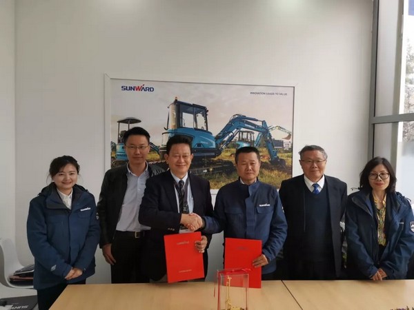 统一个世界，统一个妄想，bti体育智能德国宝马展美满收官