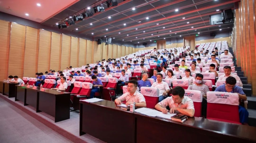 提升理论修养水平，确保党员发展质量 ——bti体育智能发展2020年入党积极分子培训