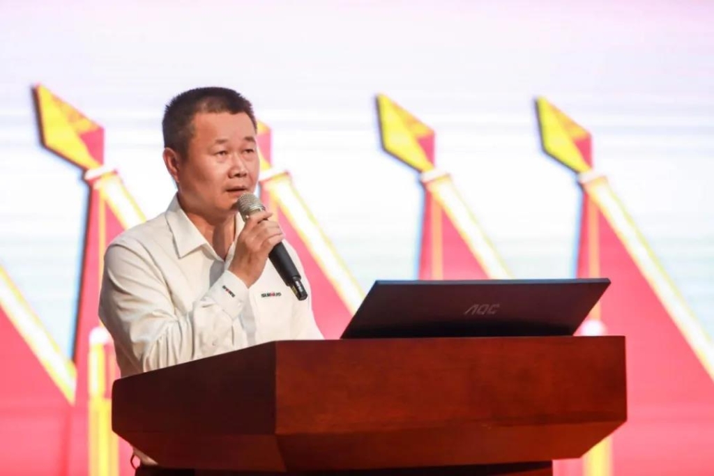 凝心聚力 迎接挑战 共赢bti体育 ——bti体育智能五届三次“双代会”成功召开