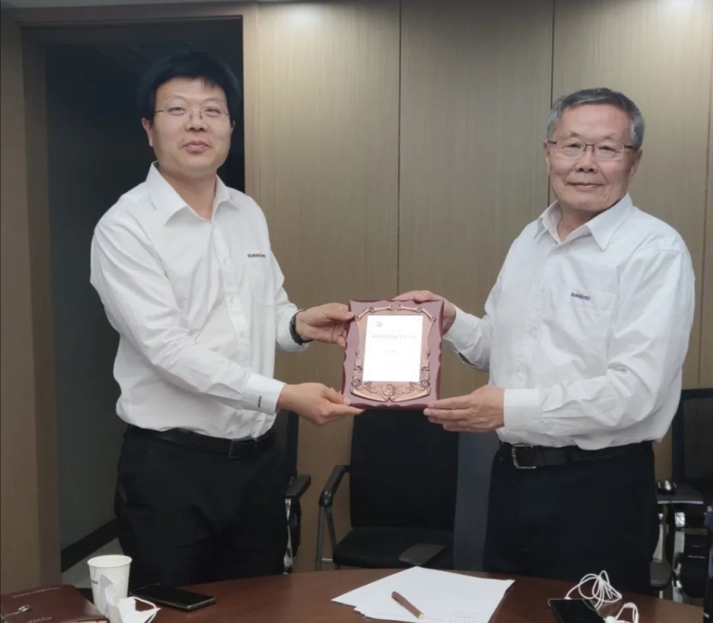 喜讯！bti体育智能副总经理张大庆荣获长沙市科技创新创业领武士才