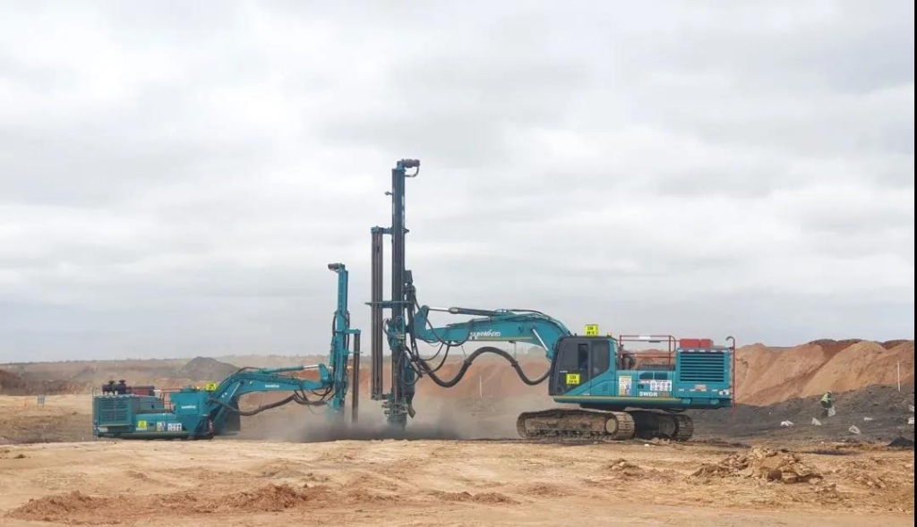 bti体育智能凿岩设备名扬南非