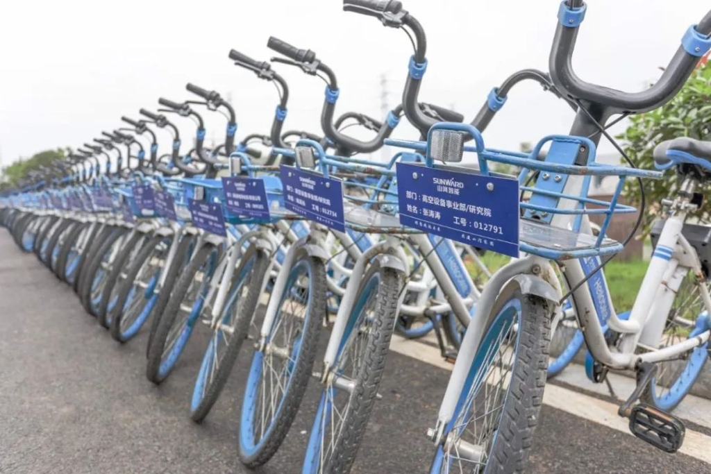 bti体育工业城开明共享单车 员工通勤绿色便捷