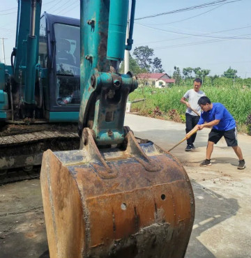 感恩相伴 关爱相随——bti体育智能服务万里行服务湖南