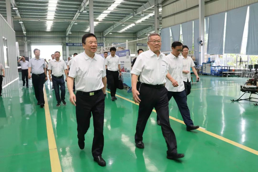 副省长陈飞调研bti体育航空产业
