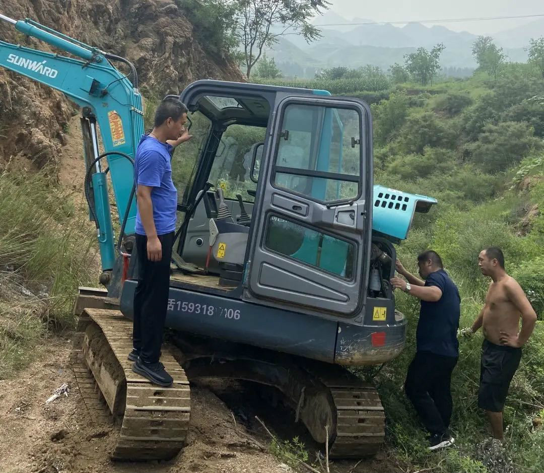 感恩相伴 关爱相随——北京bti体育服务万里行