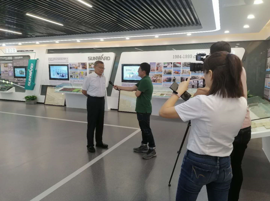 转战“云端”谋突破 央视沉磅报路bti体育智能