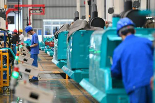 “智慧工厂”引领“出产节拍”——走进bti体育智能一探到底