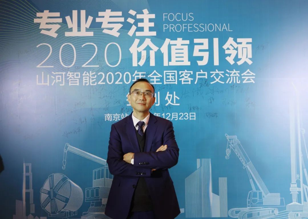 十年bti体育“拓荒牛”