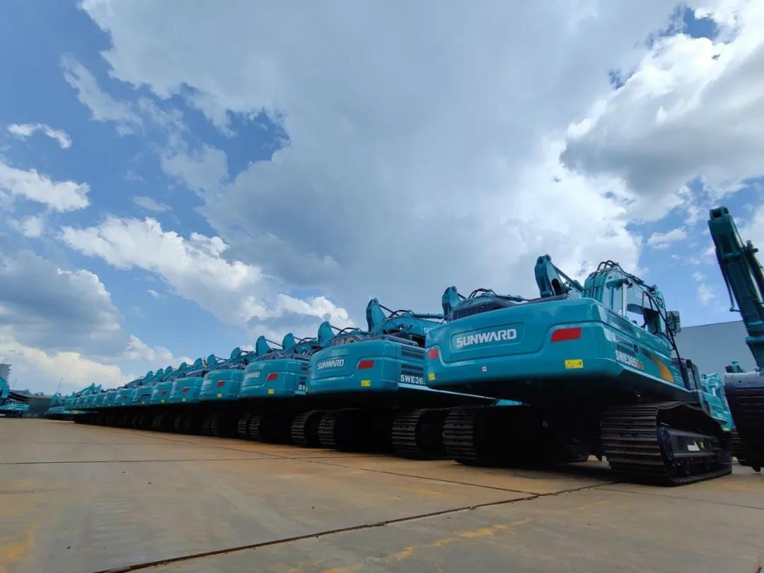 以先导式创新实现挖掘机从无到有，从幼到大，从大到强！