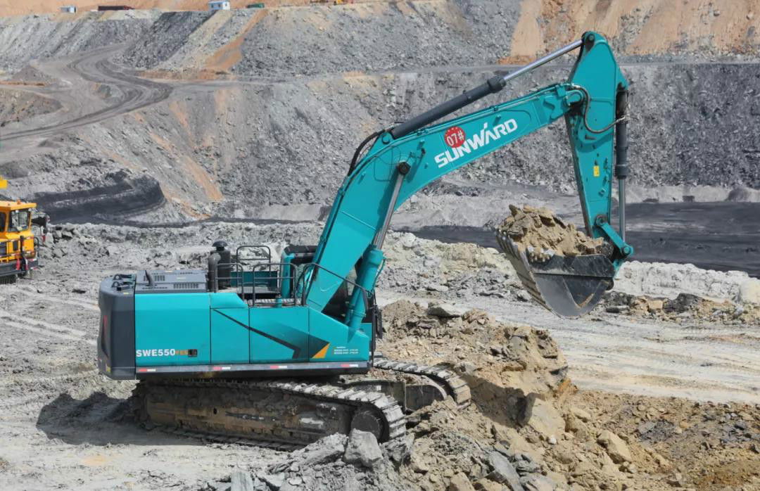 以先导式创新实现挖掘机从无到有，从幼到大，从大到强！