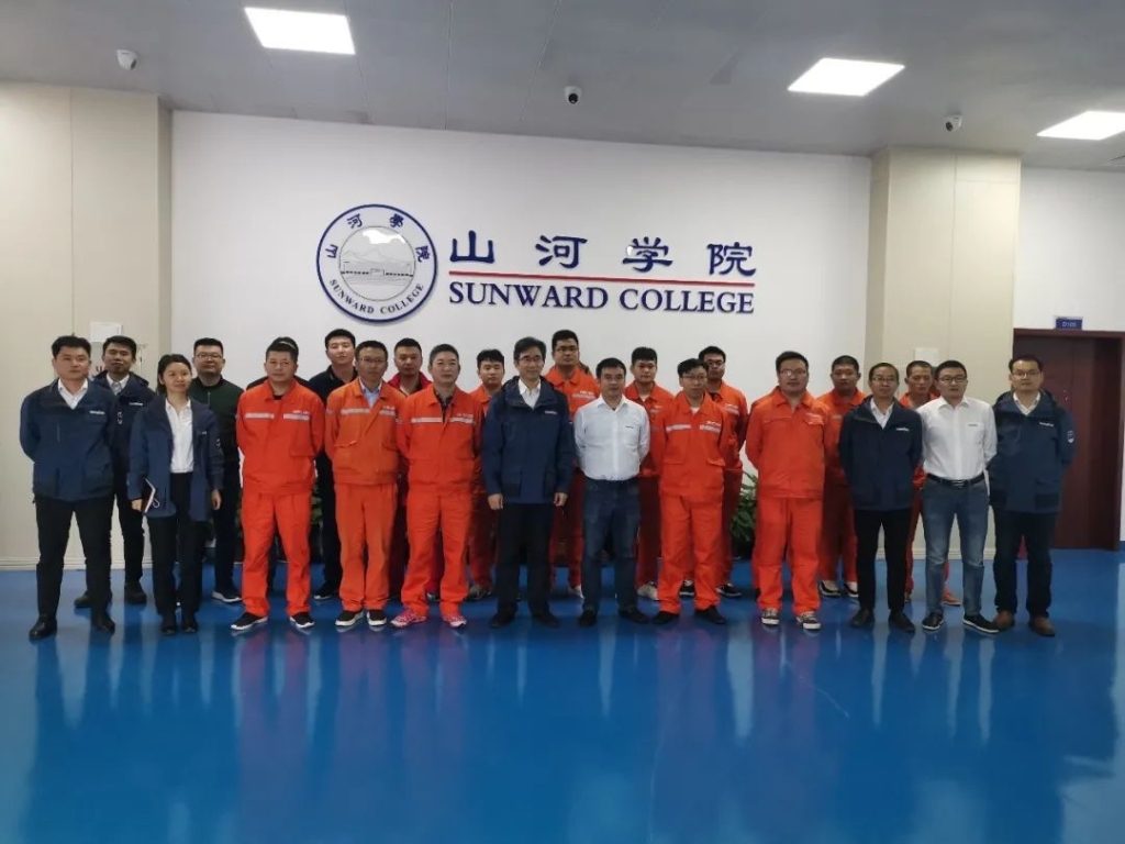 做bti体育的客户，我们宠你！ ——葛洲坝易普力公司项目辅导及骨干凿岩产品知识培训