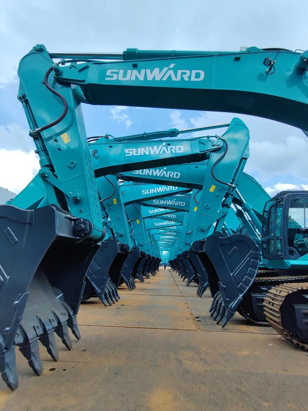 以先导式创新实现挖掘机从无到有，从幼到大，从大到强！