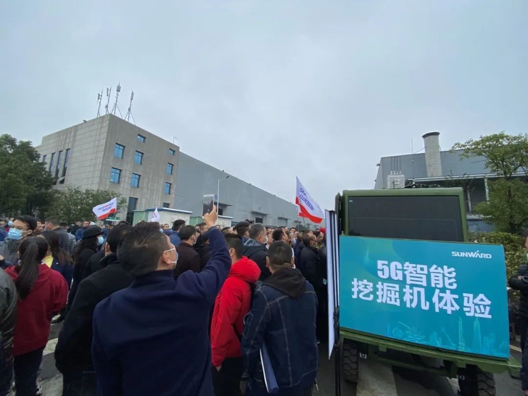 沸腾bti体育！宝马展收官之日订单破十亿