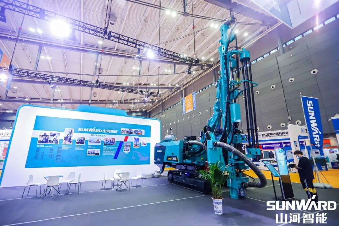 “bti体育绿”亮相长沙国际工程机械展，50余款产品尽显bti体育智能创新实力