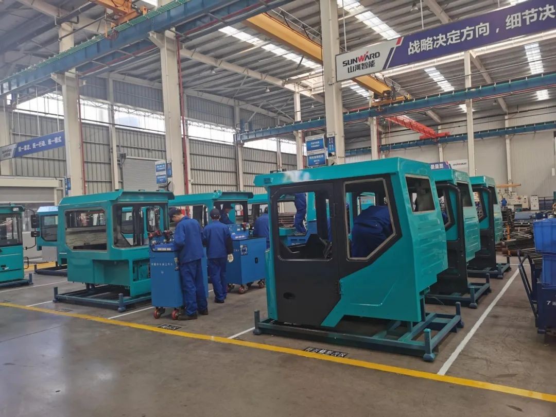 bti体育智能SWK90矿卡驾驶室顺利发货，开发快率刷新纪录