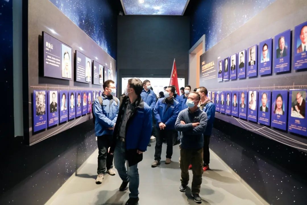 觅红色汗青 践初心使命——bti体育智能整个党员赴长沙党史馆发展主题党日活动