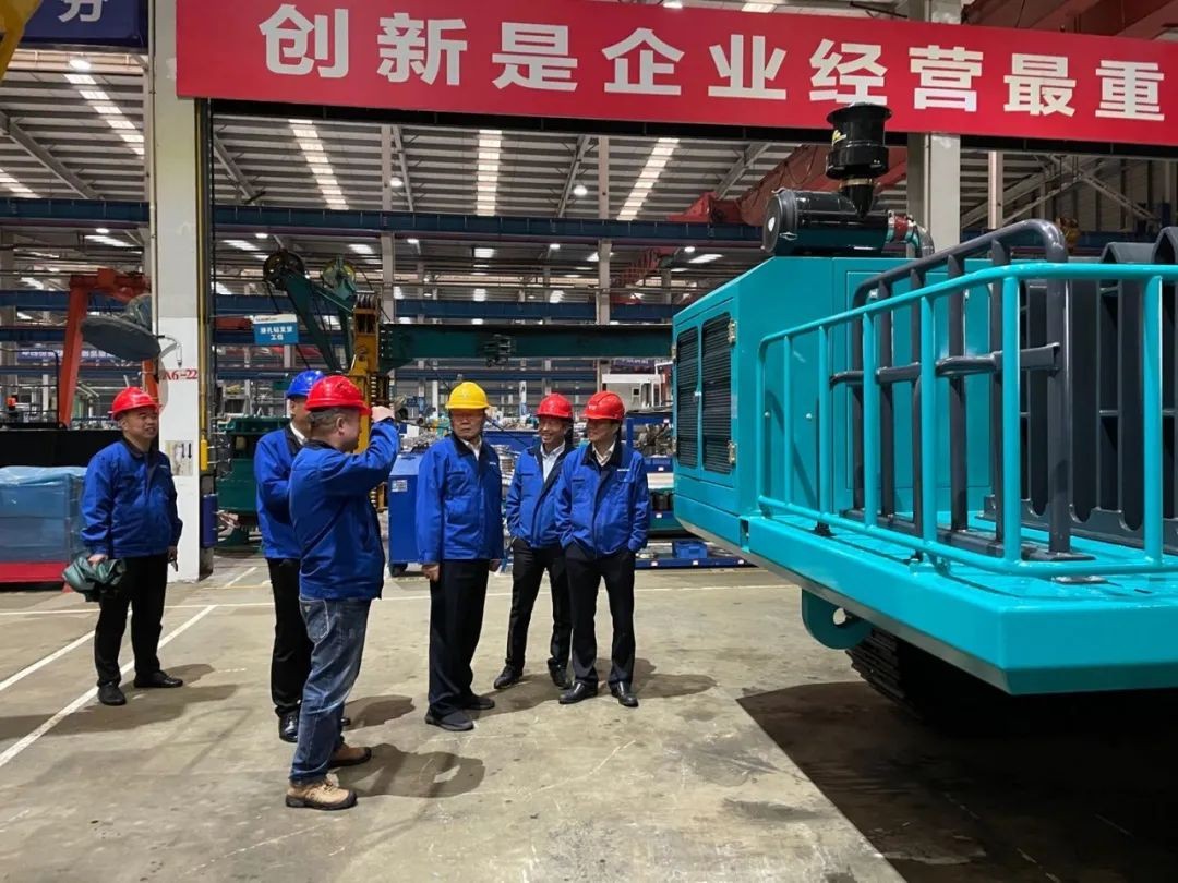 结合开发出成就！bti体育智能压裂管路运输车下线