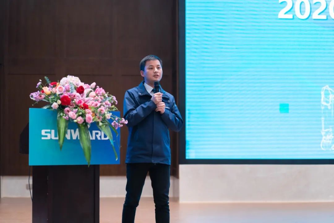 同心克难振兴飞，携试祀心冲万台——2021bti体育智能挖掘机经销商年会圆满召开