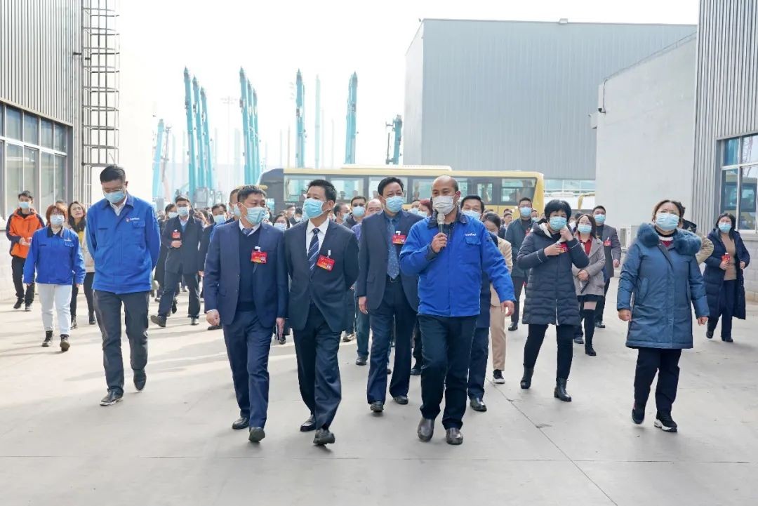 长沙县“两会”观摩团调查bti体育智能