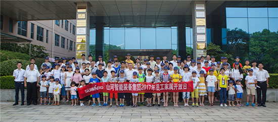 这个夏天，亲子玩转bti体育智能“三栖”设备