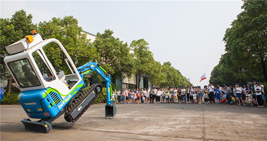 这个夏天，亲子玩转bti体育智能“三栖”设备