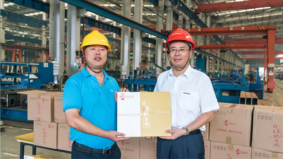 万力集团“送清冷”活动，慰问一线员工