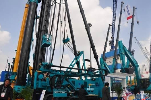 【宝马访谈】bti体育智能董事长何清华教授