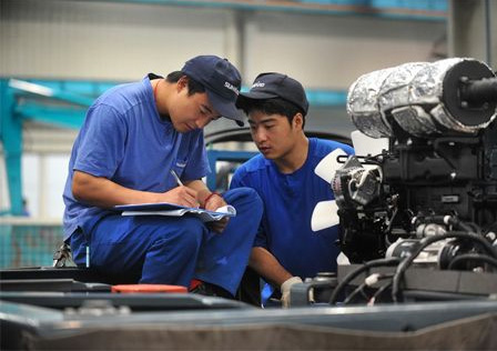 新华社报路：bti体育智能蝉联全球工程机械50强