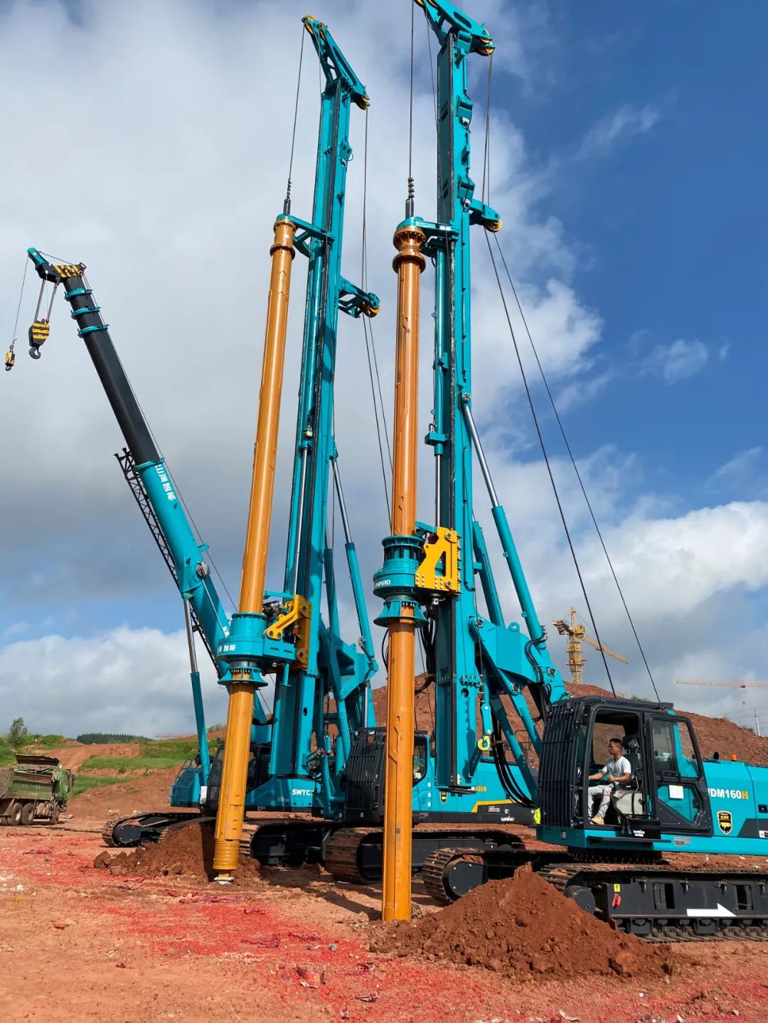 华安基础荣获中南置地“2021年度战术供给商”称号