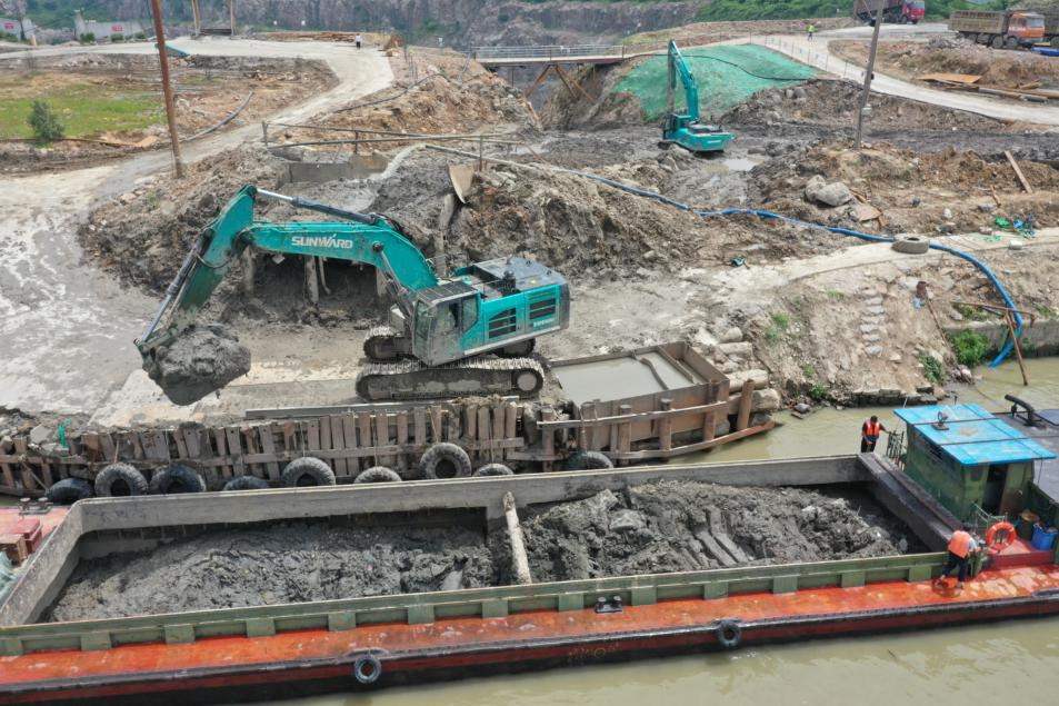 初心源地，bti体育智能挖掘机实力大显 | 百年风华筑锦绣bti体育（1）