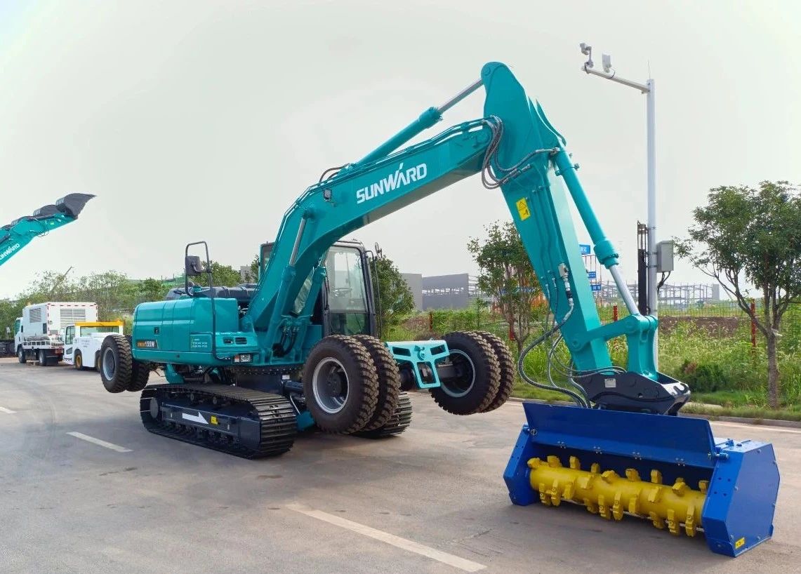 国内首台！bti体育智能15吨级轮履两用开带机成功下线