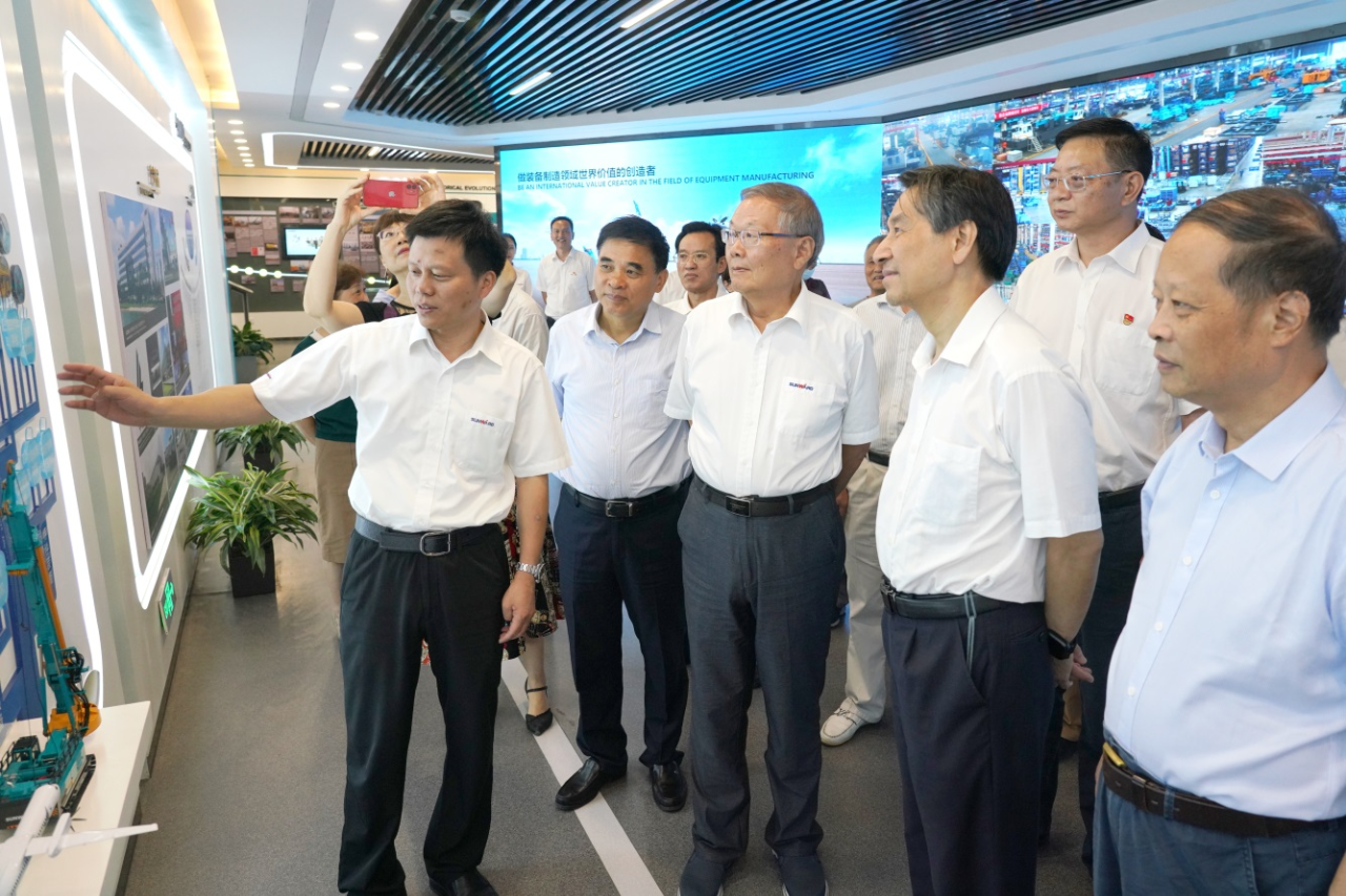 湖南省老科学技术工作者一行到访bti体育智能