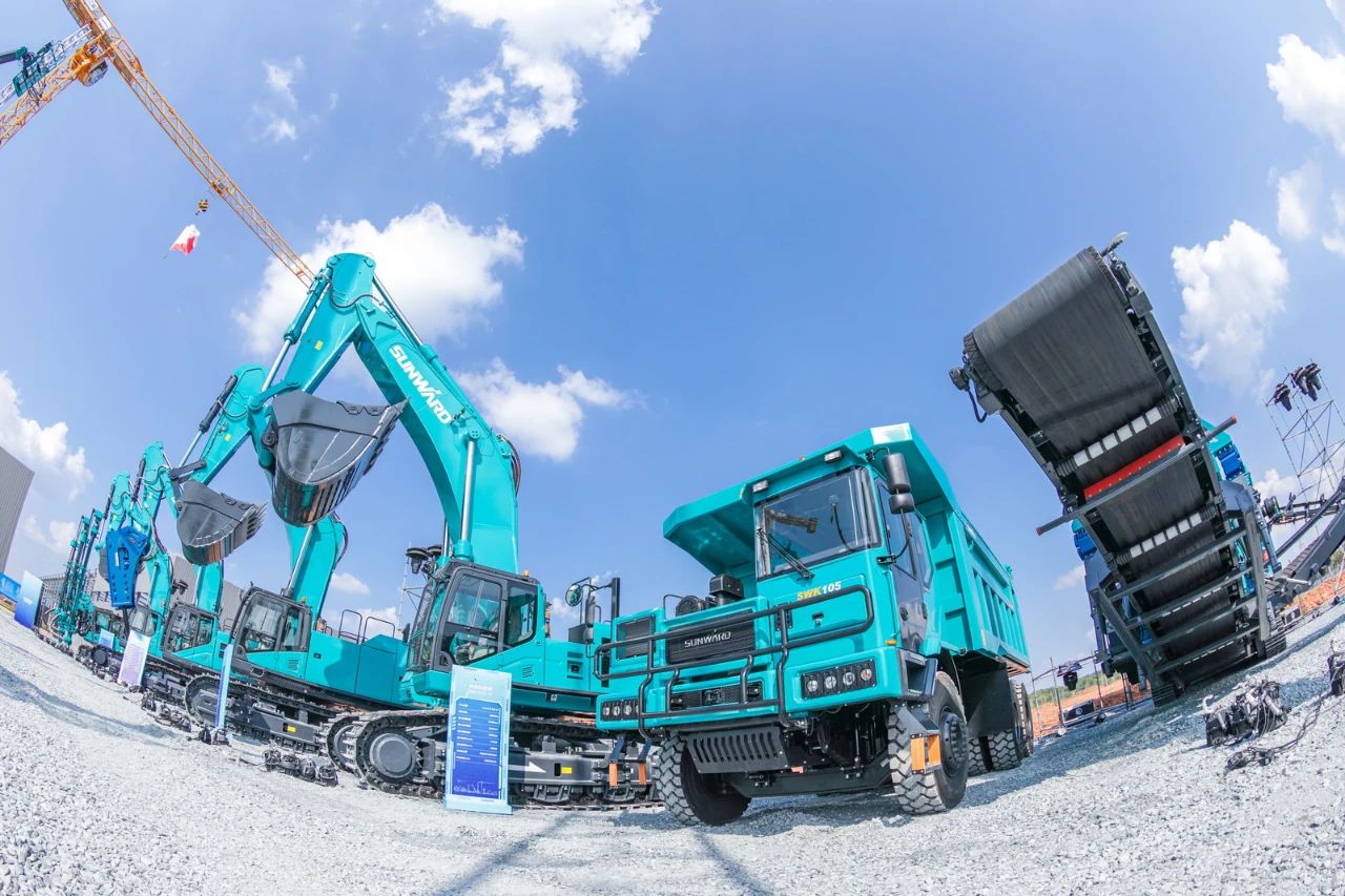 四大成套设备携手登。ti体育智能创新成就展示会交出“亮眼答卷”