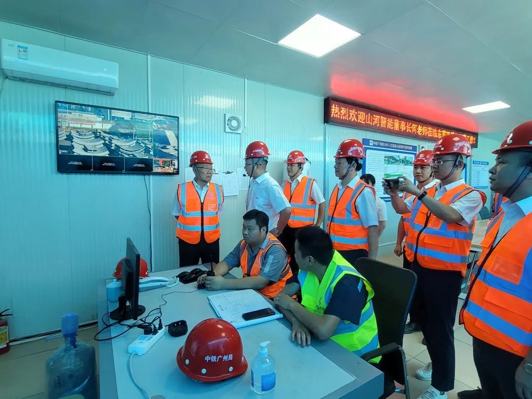 何清华调研中铁bti体育东莞项目：阐扬“设备+工法+施工”优势，不休做大做强