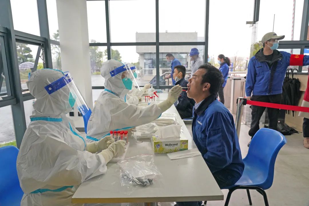 采样实现率近100%！bti体育智能第一功夫发展全员核酸检测，保险安全出产