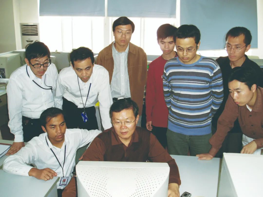 国之沉器 民之脊梁 | 何清华获评2020年度“感动湖南人物”